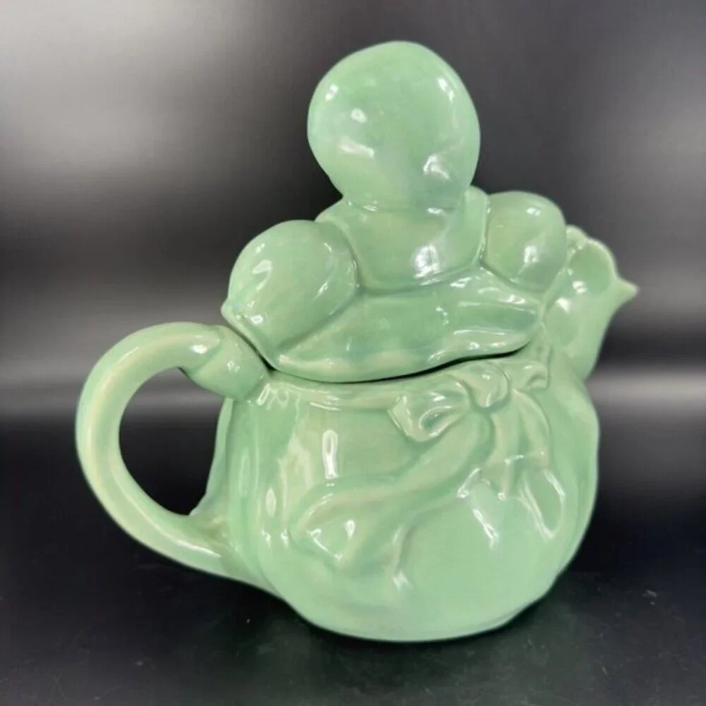 Vintage Red Wing Pottery Teapot Carafe Girl Lady Light Green Made in USA 260 VTG